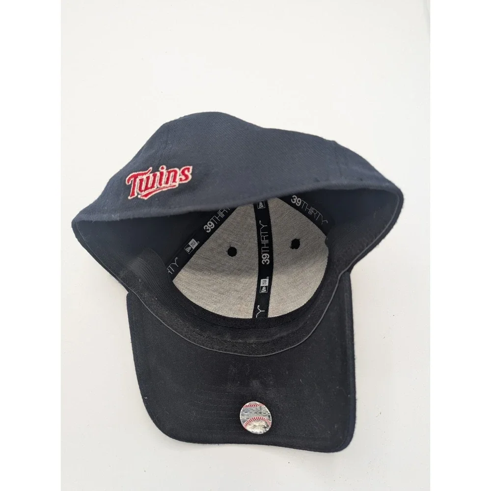 Minnesota Twins Blue MLB Hat Cap New Era Fitted 39Thirty - Used Condition - L/XL